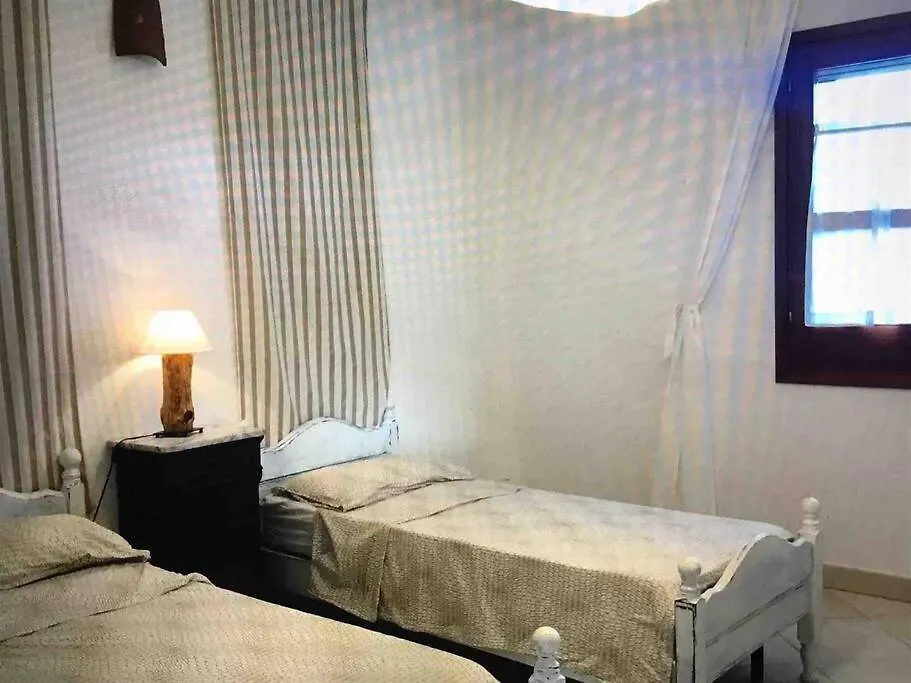 Villa Pedduzza אורוסיי