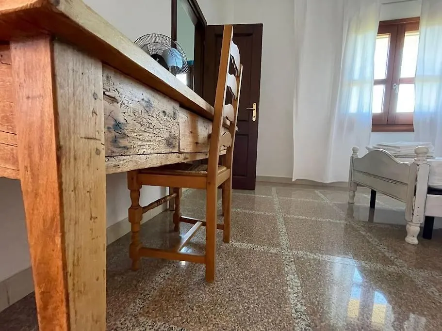Villa Pedduzza אורוסיי
